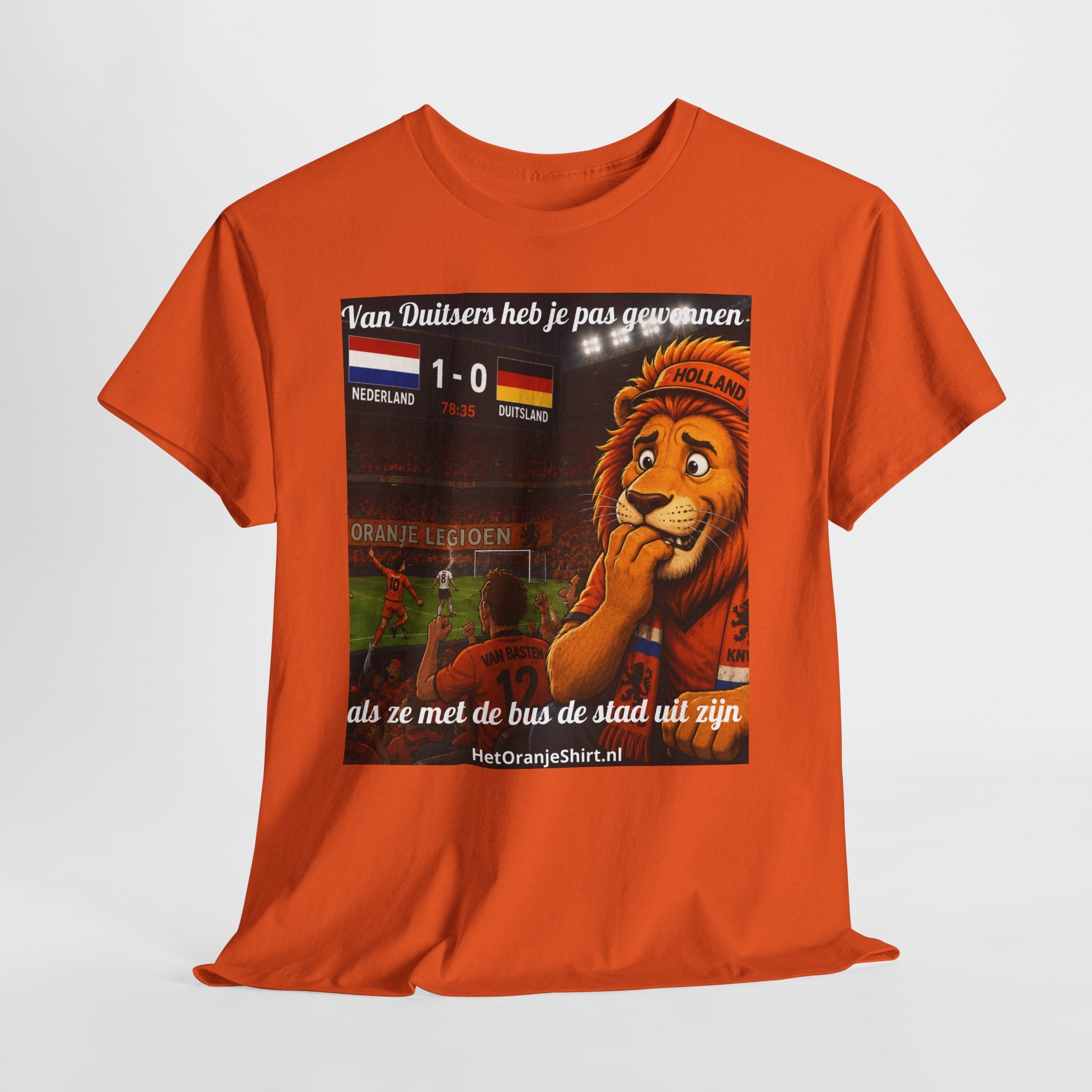 Van Duitsers heb je pas gewonnen als ze met de bus de stad uit zijn.